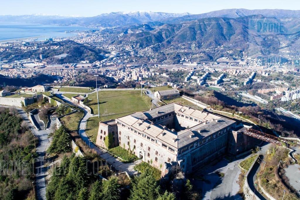 Forti Genova-Free Parking Castellaccio Apartment Exterior foto